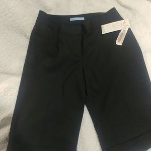 Antonio Melani Maxine Fit Cropped & Cuffed Shorts